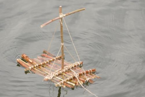 All at sea! Build a powered boat